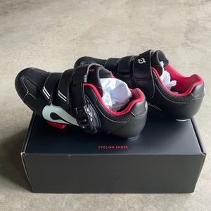 Peloton cycling shoes Size 7 (38)